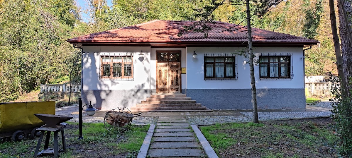 Karaelmas Maden Şehitleri Müzesi