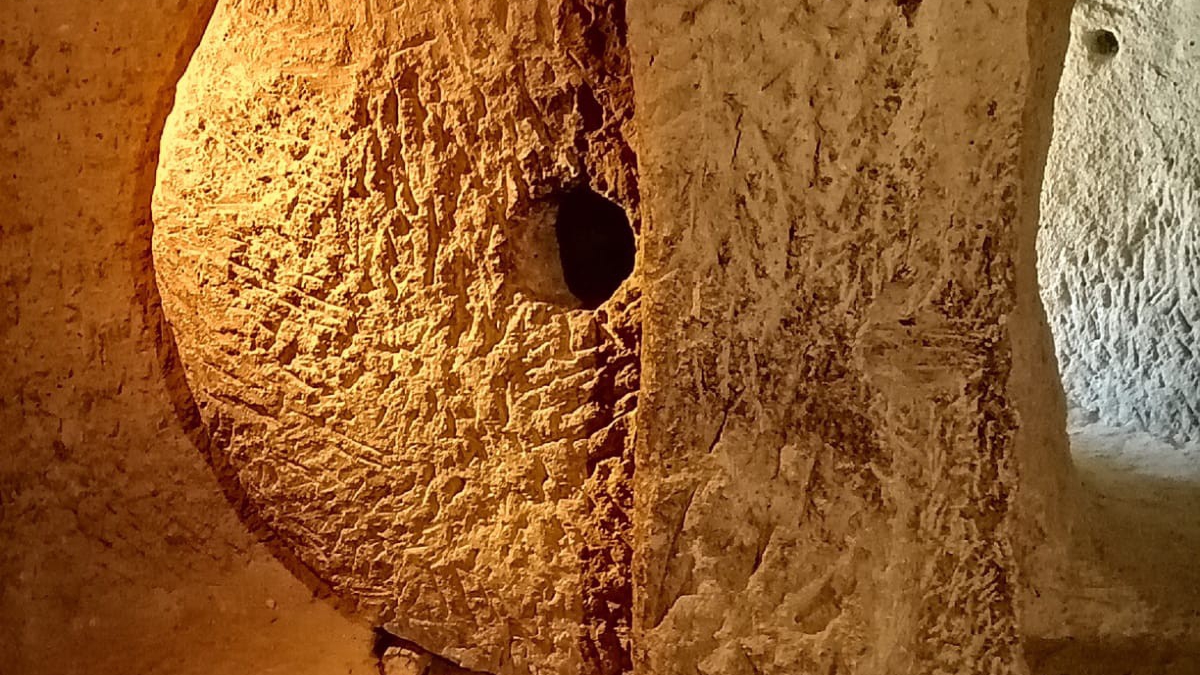 Çardak Saray Yeraltı Evi Underground cıty 2 Çardak Saray Yeraltı Evi Underground cıty