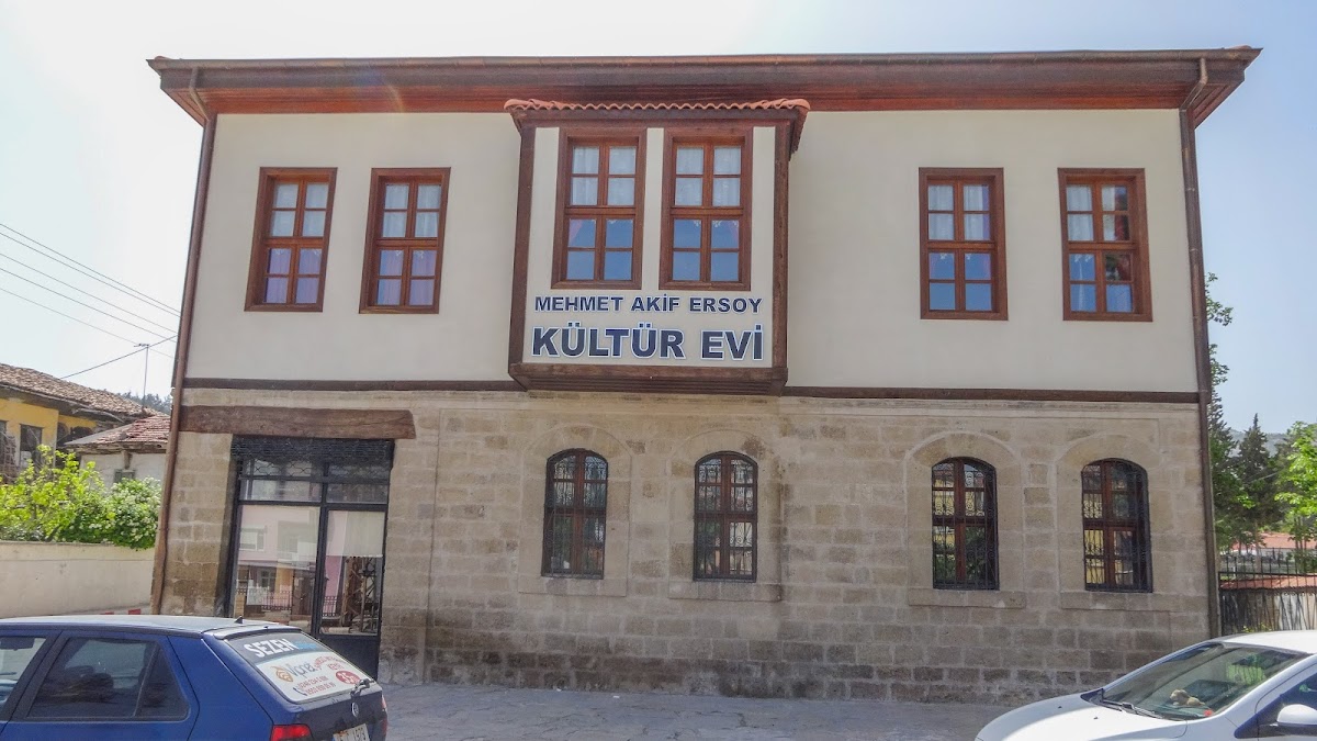 Tarihi Burdur Evi Ve Sanat Evi — Burdur
