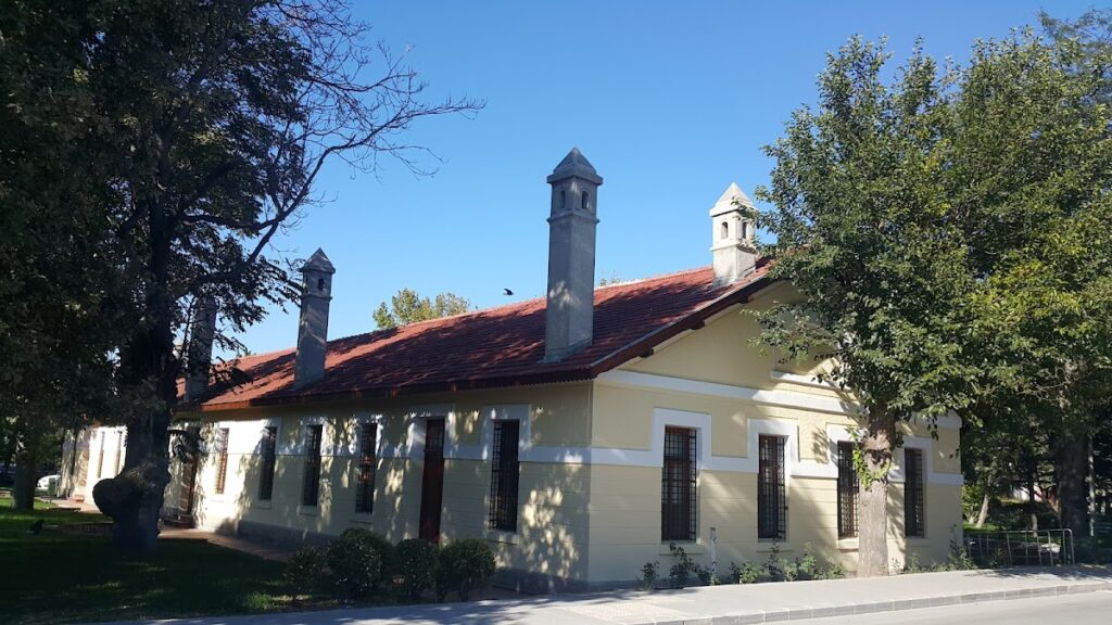Müzeler 7 ChIJKV42DNsVzBQRmNrt6vdZQyQ