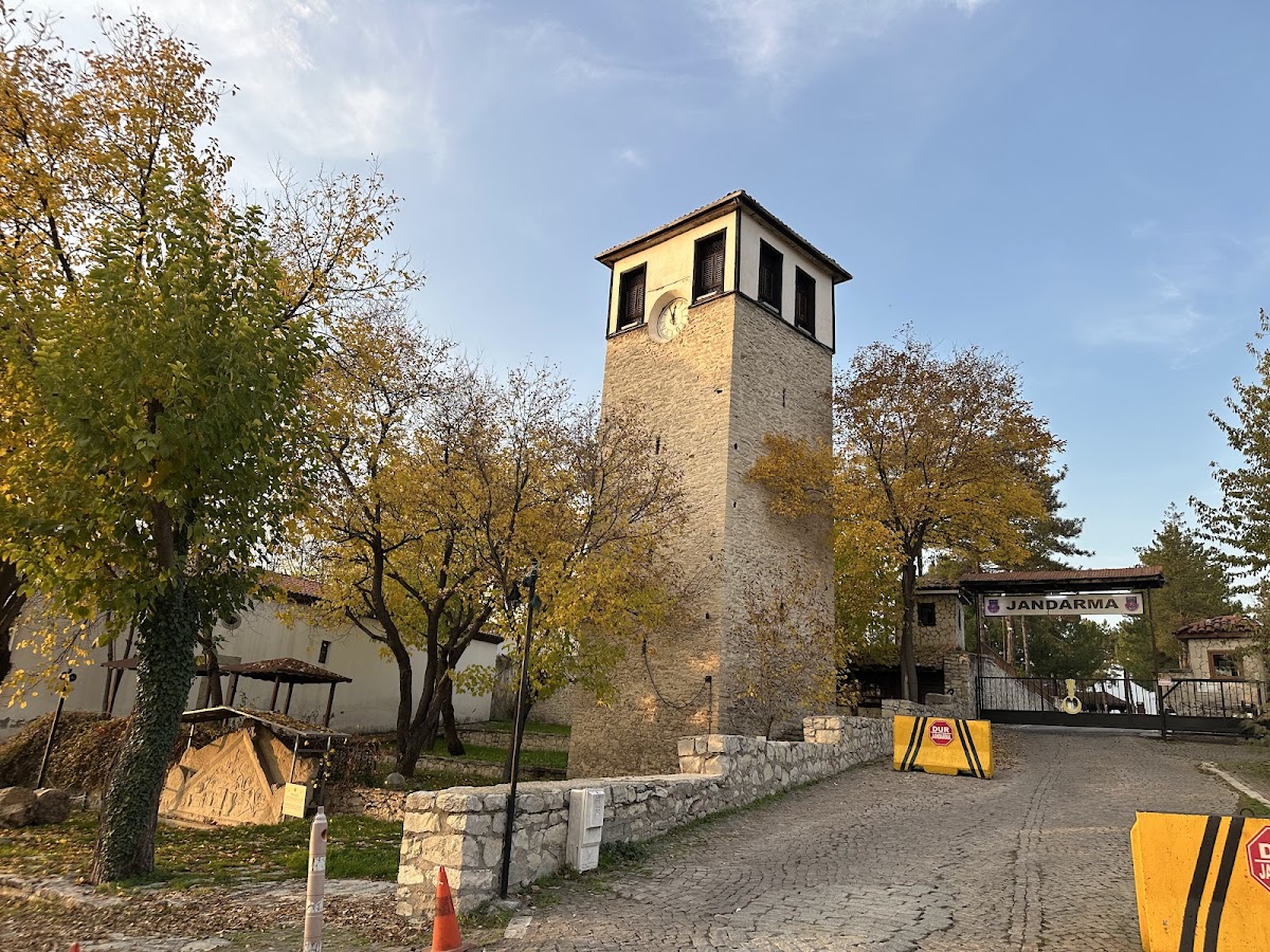 Tarihi Saat Kulesi