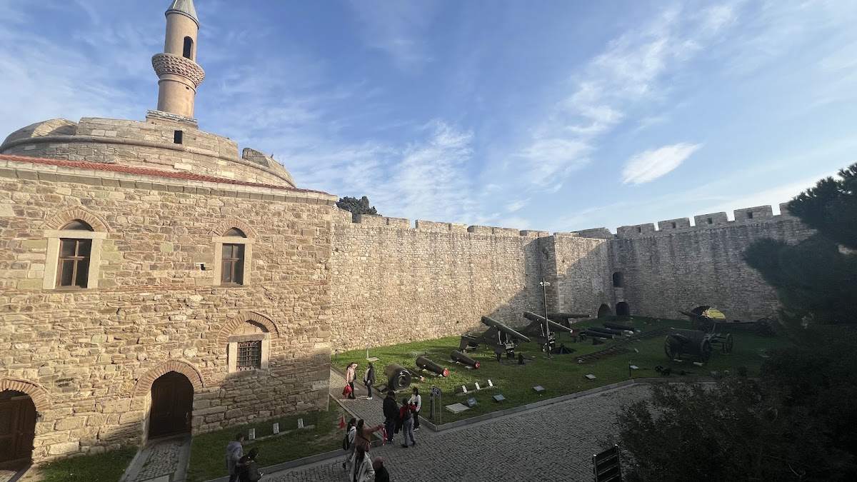 Çimenler Kalesi
