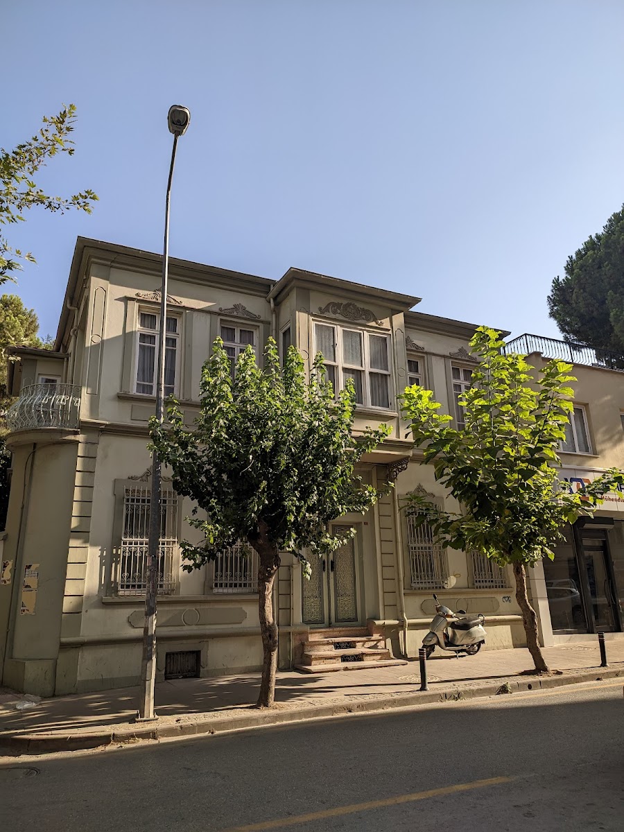 Çipiloğlu (Çipiller) Köşkü — Manisa