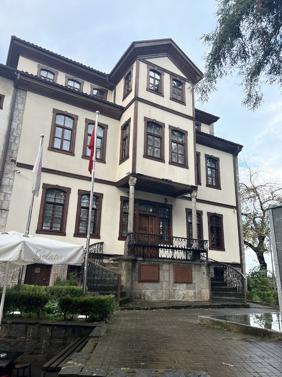 Trabzon Edebiyat Müzesi 2 Trabzon Edebiyat Müzesi