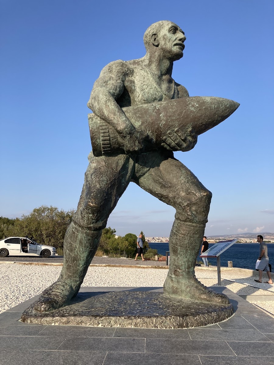 Seyit Onbaşı Anıtı 2 Seyit Onbaşı Anıtı
