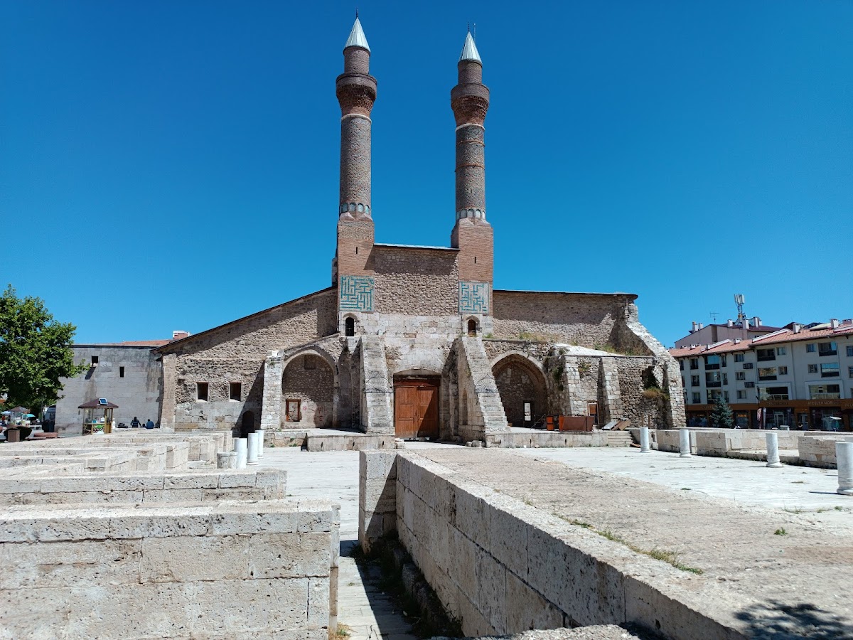 Sivas Tarihi Kent Meydanı 2 Sivas Tarihi Kent Meydanı