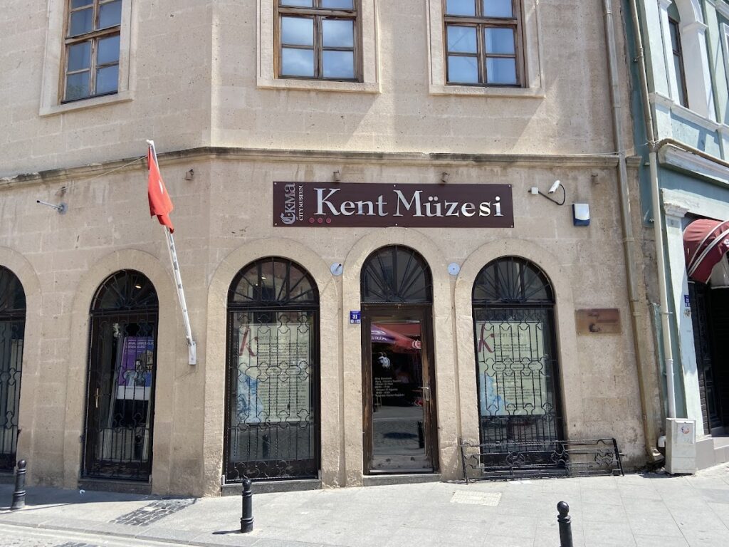 Müzeler 10 ChIJgX5Ft8ipsRQRdIP6KMX2lBQ