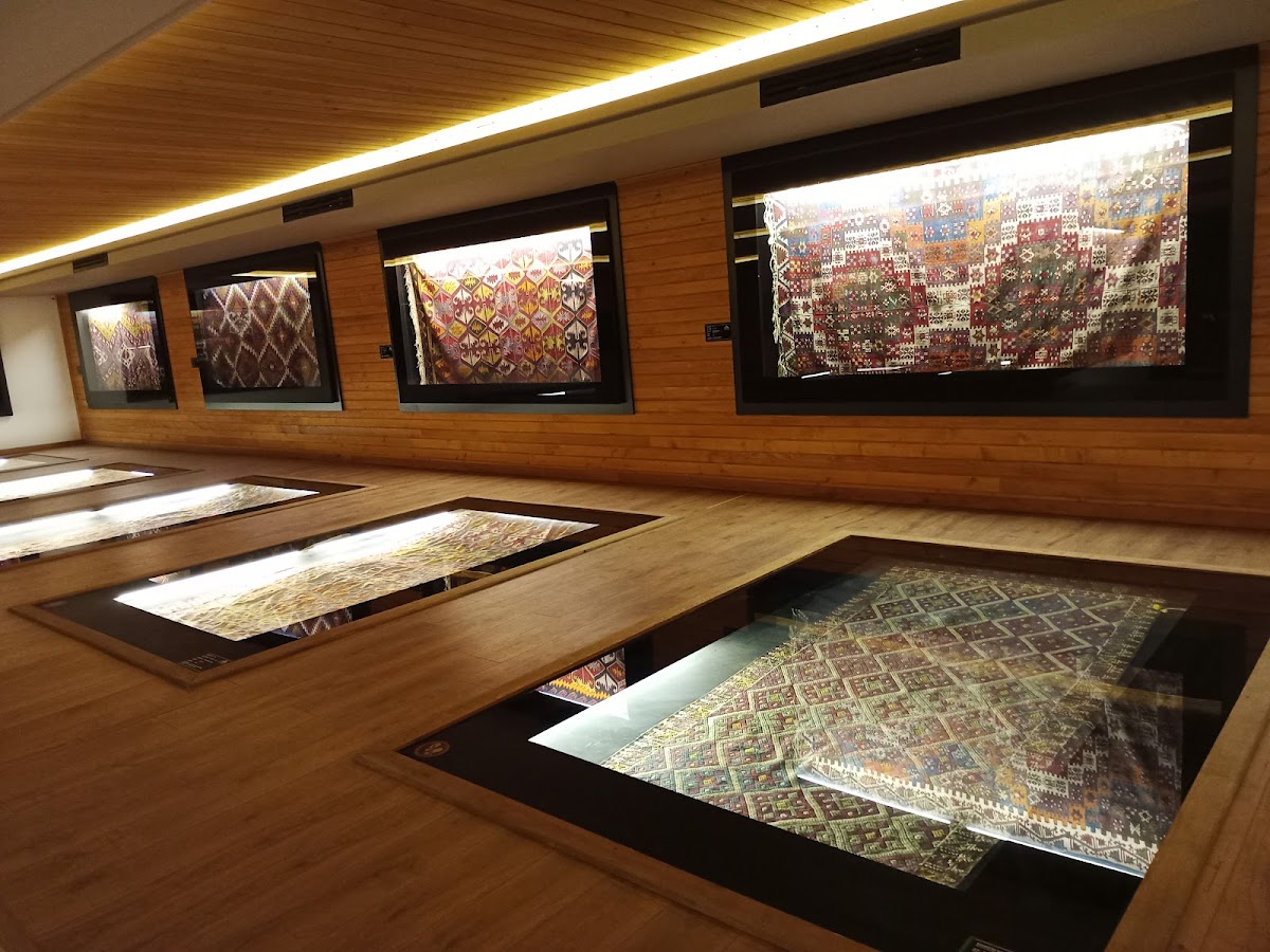 Sivrihisar Kilim Müzesi 2 Sivrihisar Kilim Müzesi