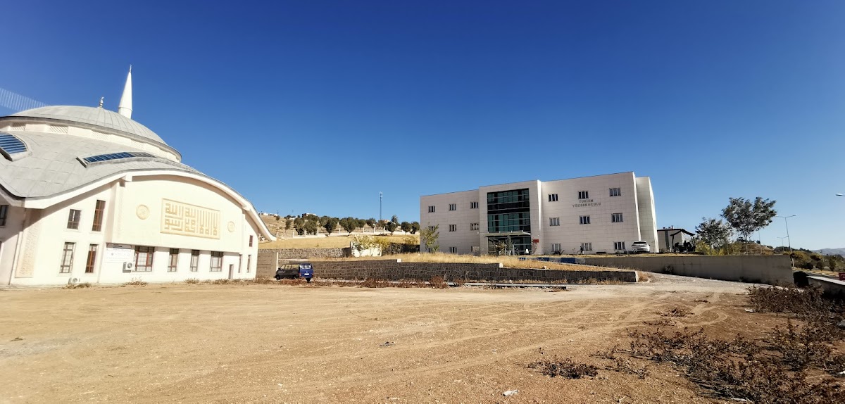Şırnak Üniversitesi Turizm ve Otel İşletmeciliği Yüksekokulu — Şırnak