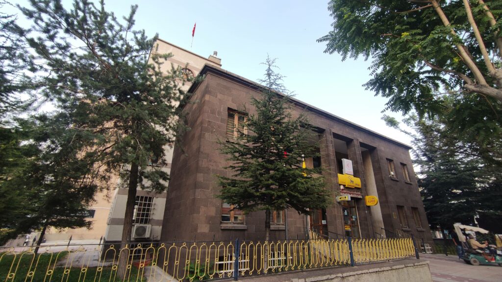 Afyonkarahisar Postane Binası