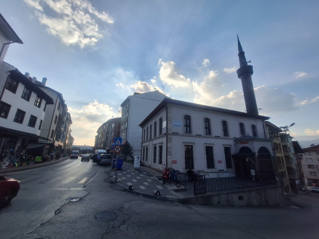 Ağda Camii