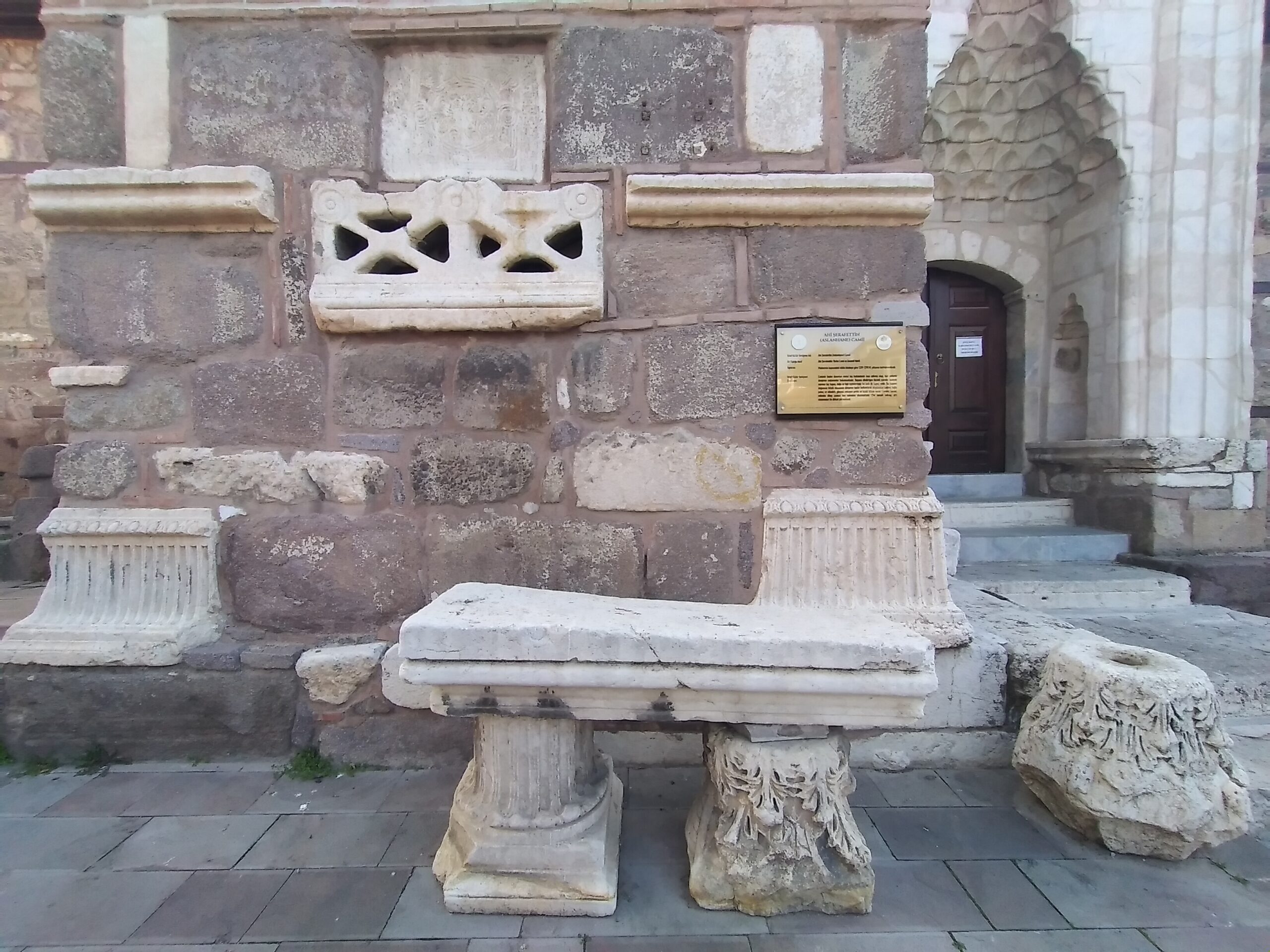 Ahi Şerafettin Camii Musalla Taşı