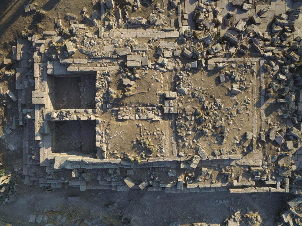Aigai Athena Kutsal Alanı