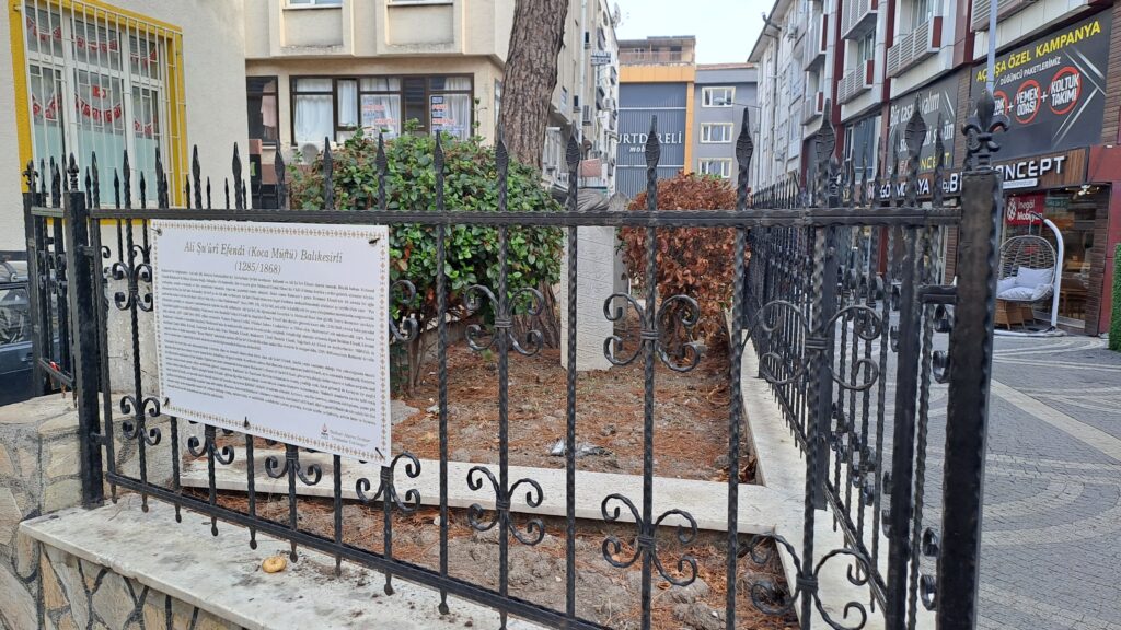 Ali Şuuri Efendi Kabri