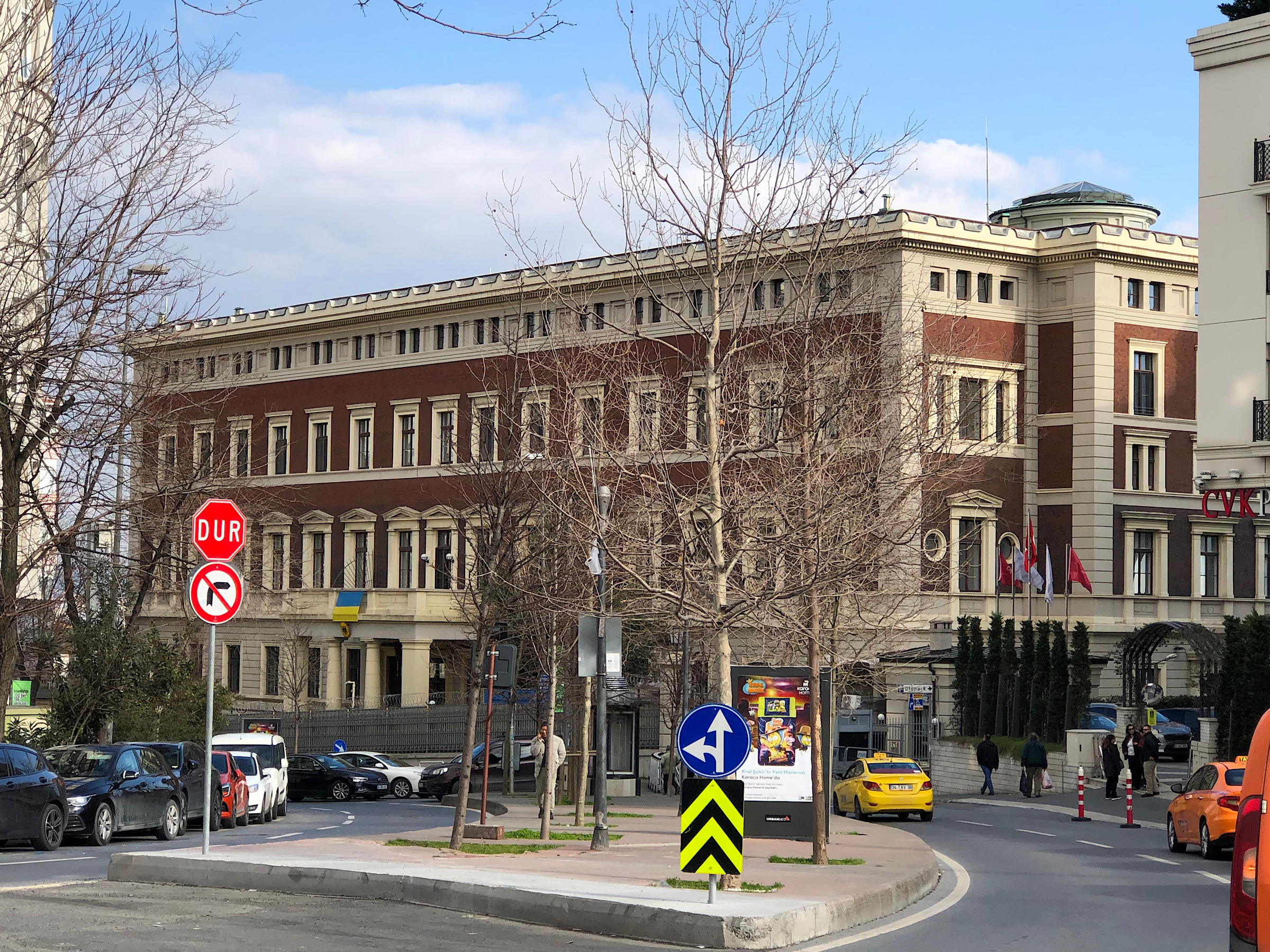 Alman Elçiliği Binası