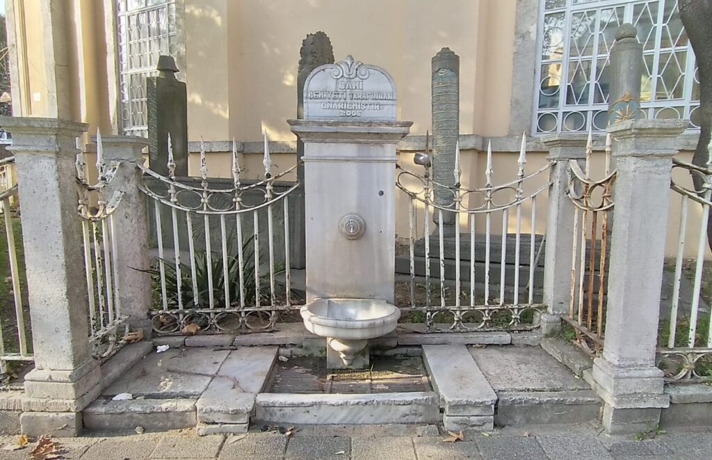 Altunizade Külliyesi Çeşmesi