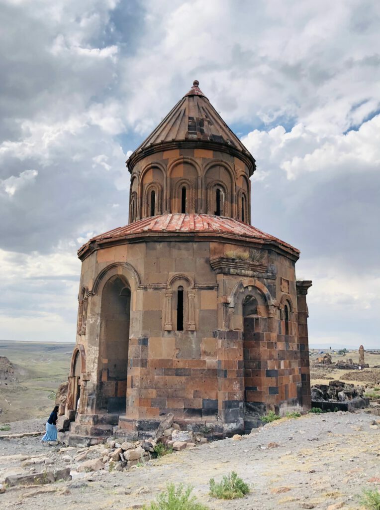 Ani Abughamrents Kilisesi