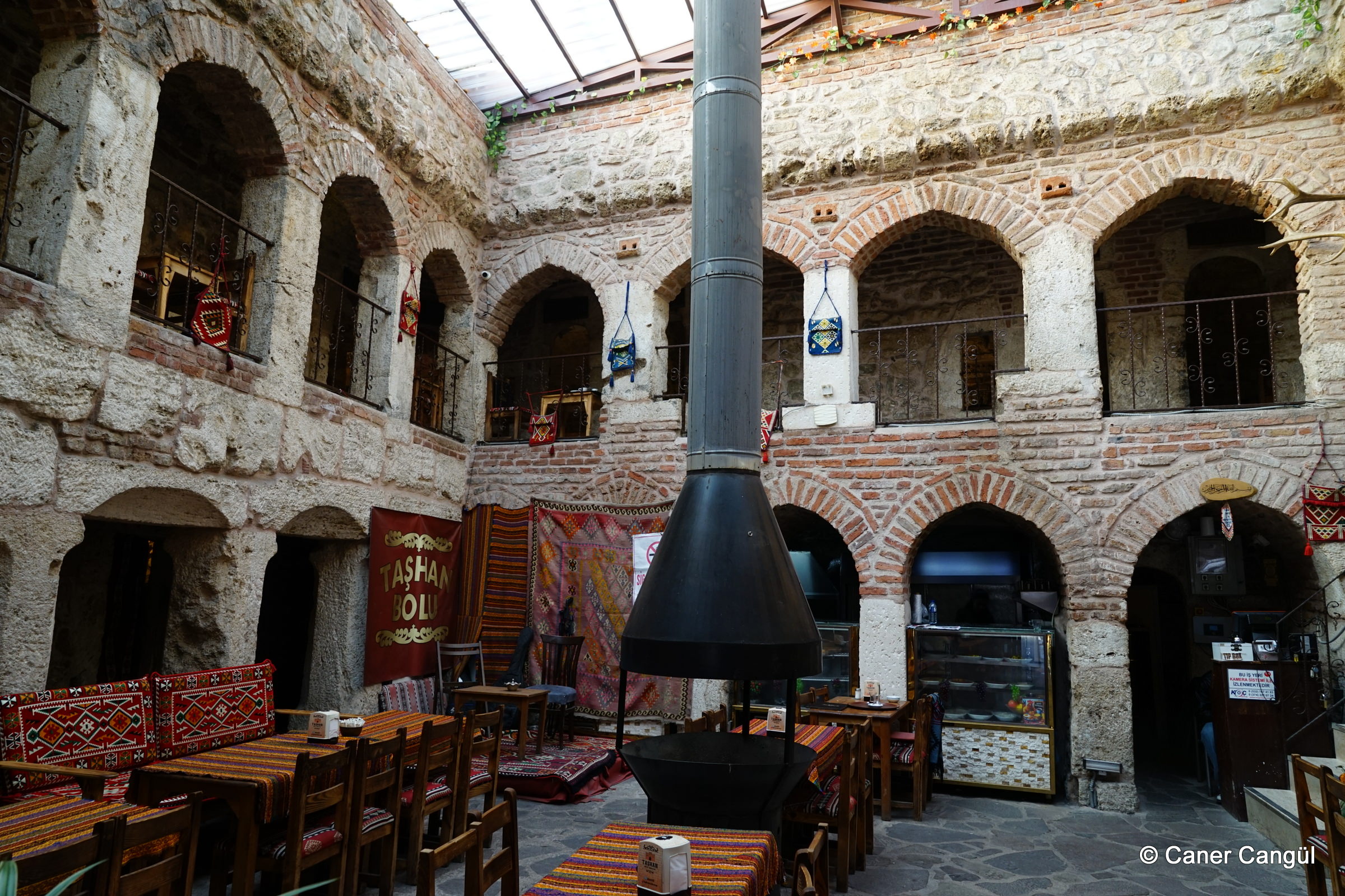 Aşağı Taş Han