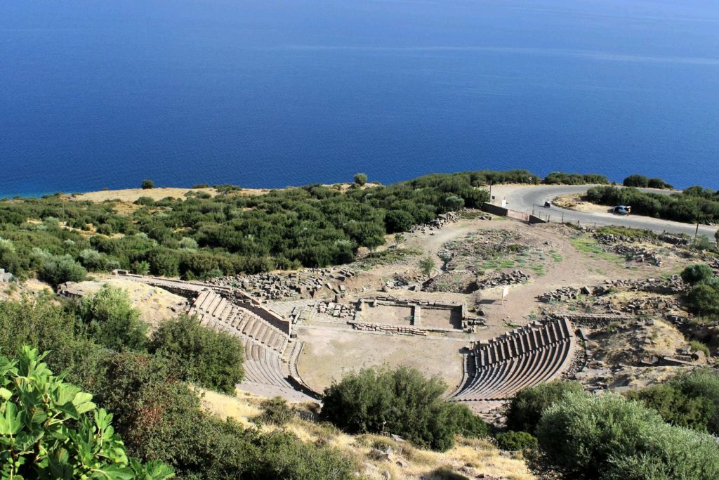 Assos Antik Tiyatrosu