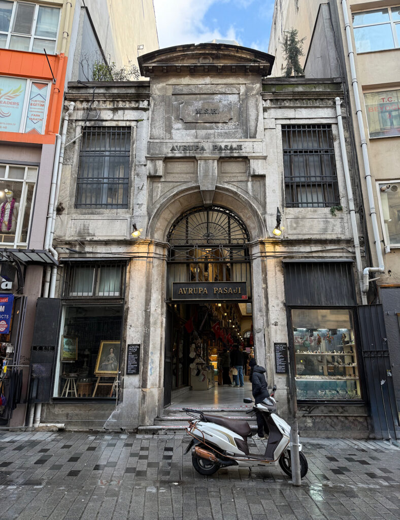 Avrupa Pasajı