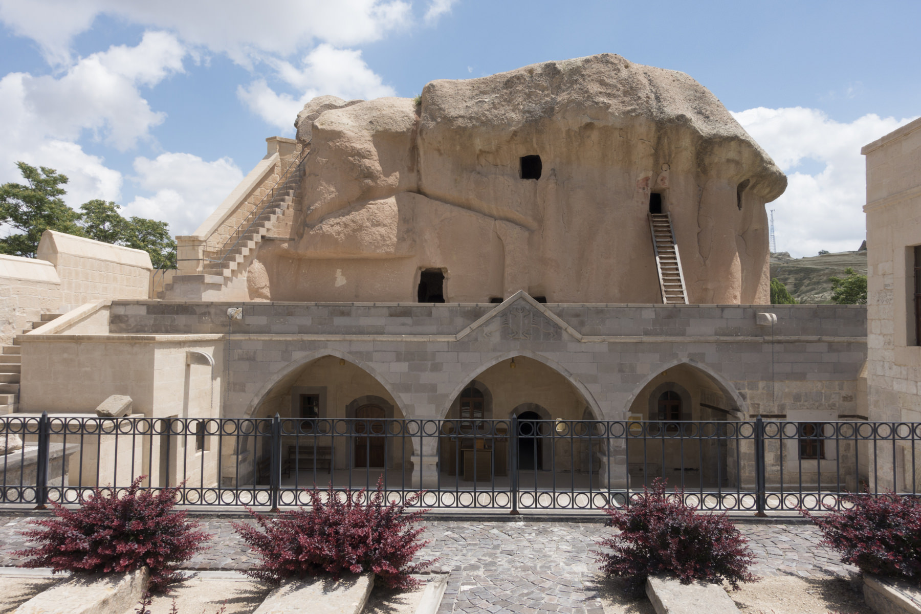 Aziz Nikolas Manastırı