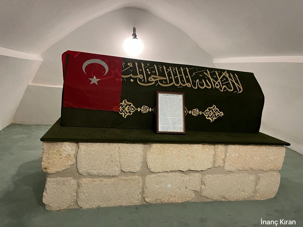 Caca Bey Türbesi