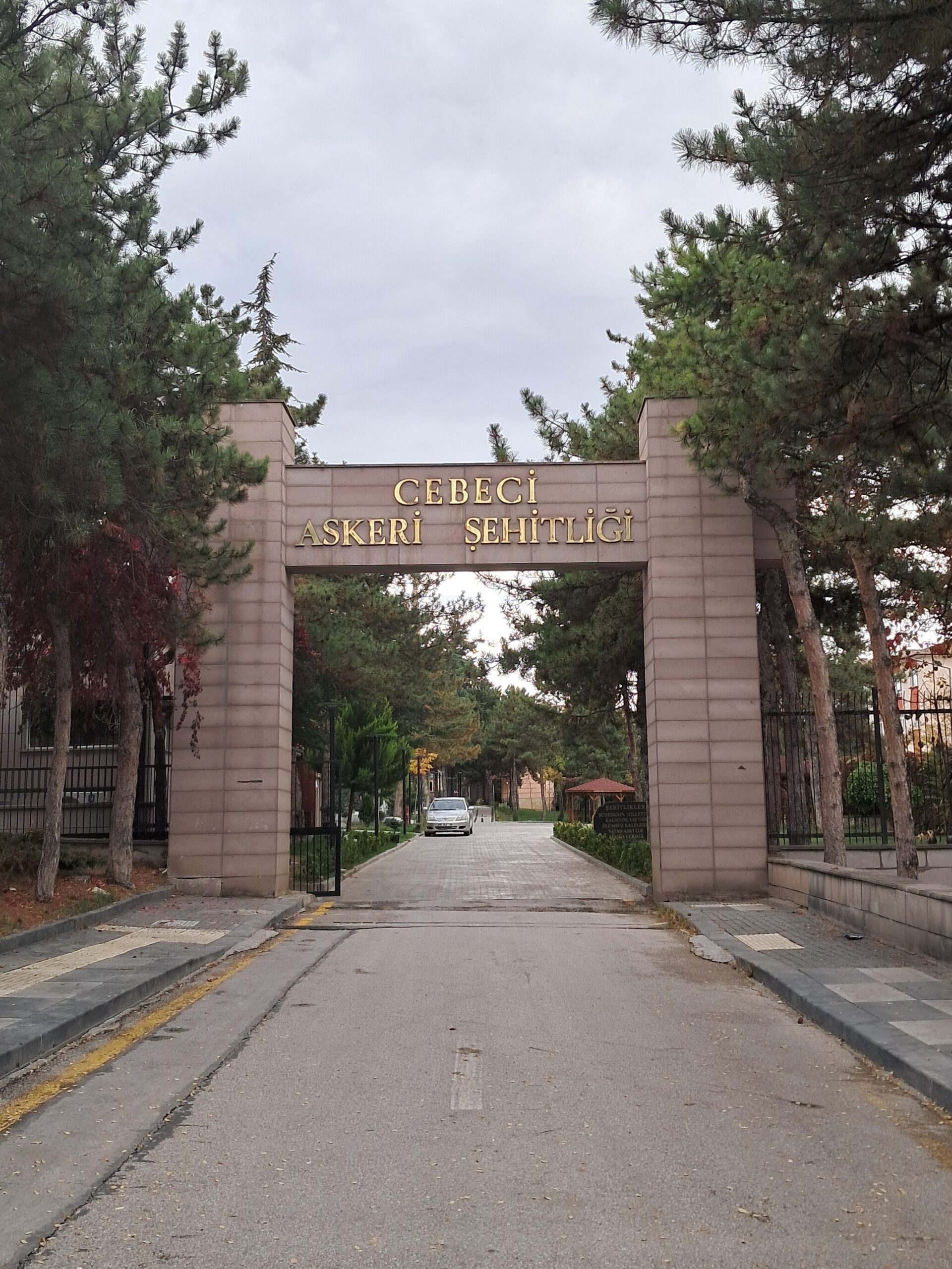 Cebeci Askeri Şehitliği Girişi
