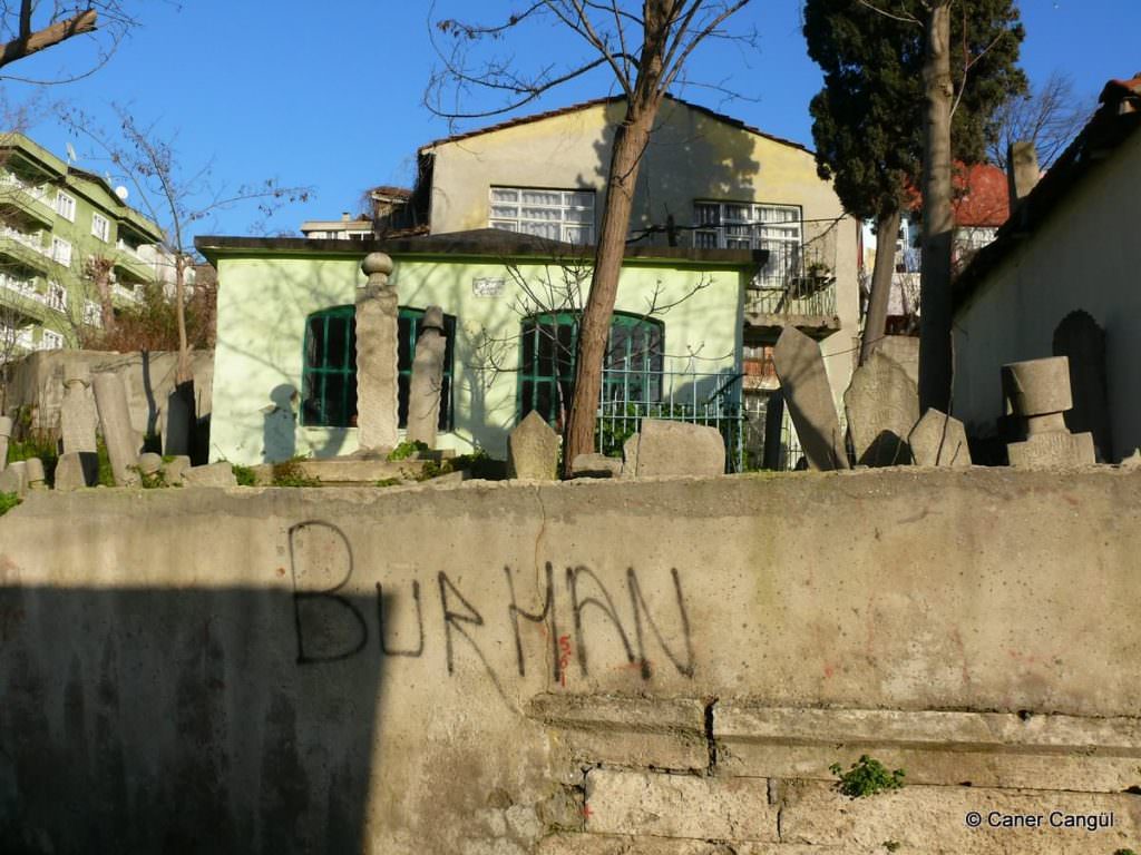 Cemaleddin İshak Karamani Türbesi