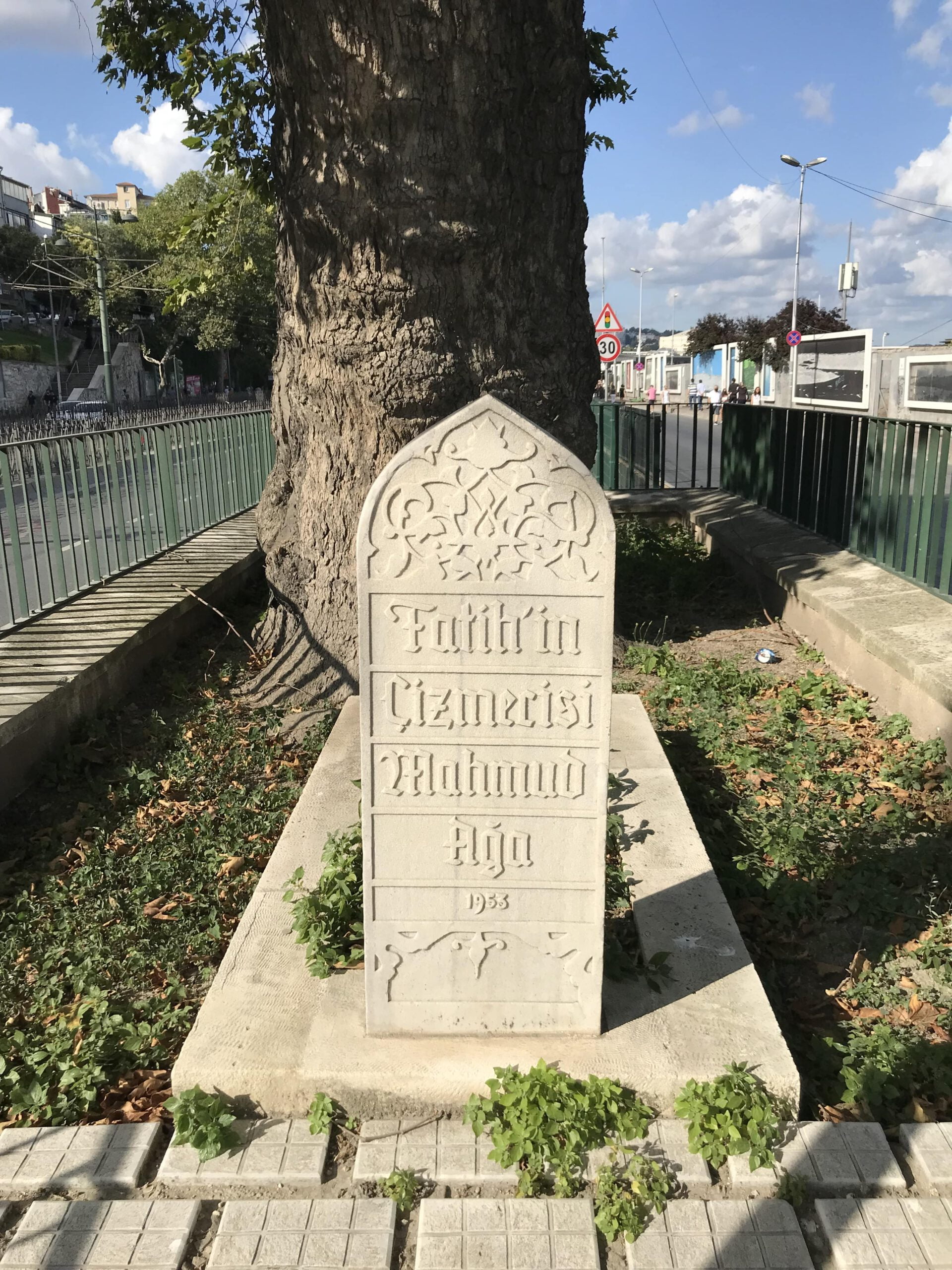 Çizmecibaşı Bedreddin Mahmud Ağa Kabri