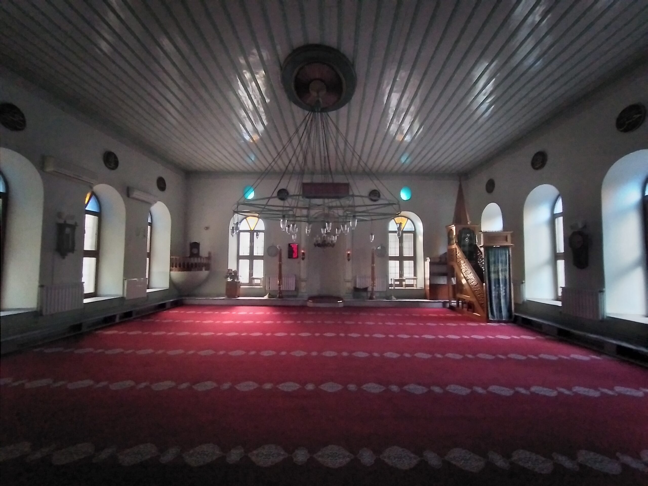 Çukurcuma Camii İçi