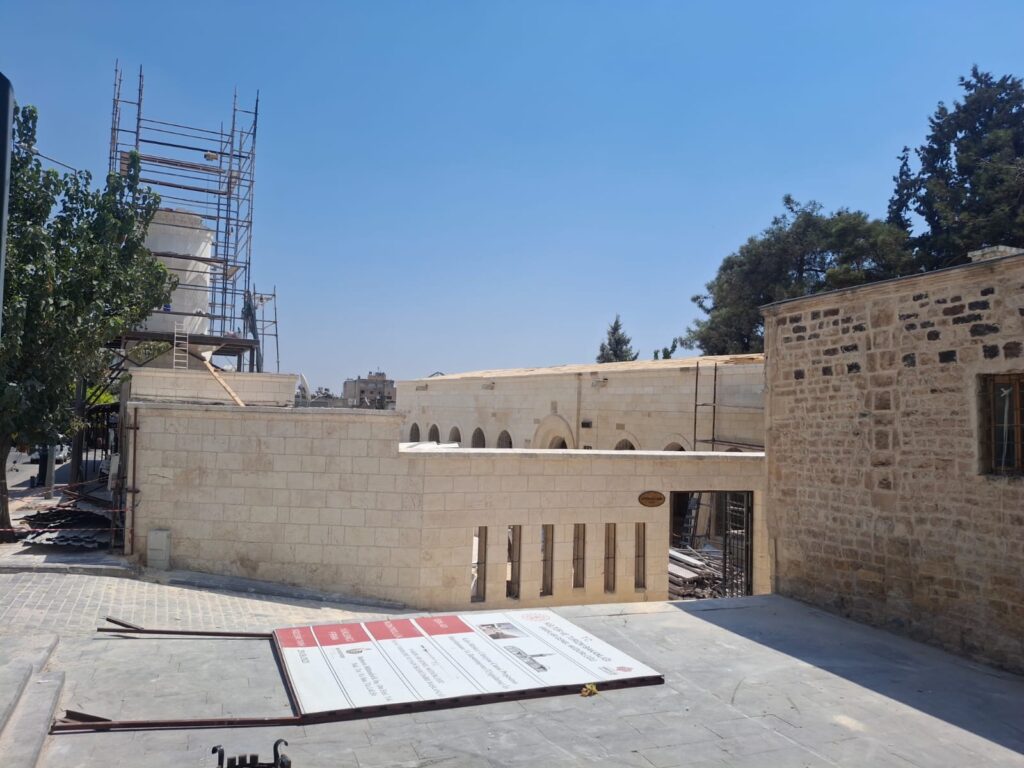 Cüneyne Camii