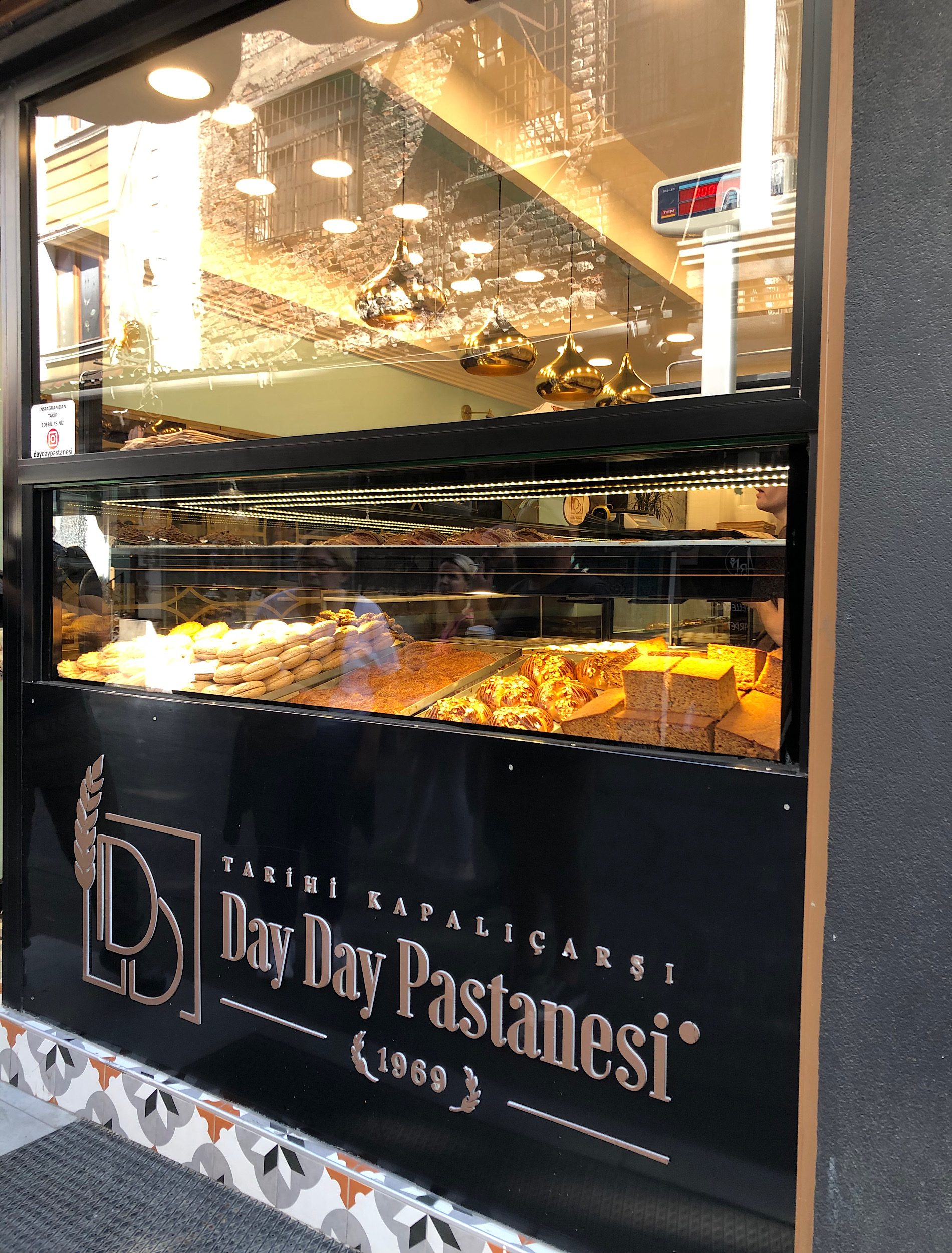 Day Day Pastanesi
