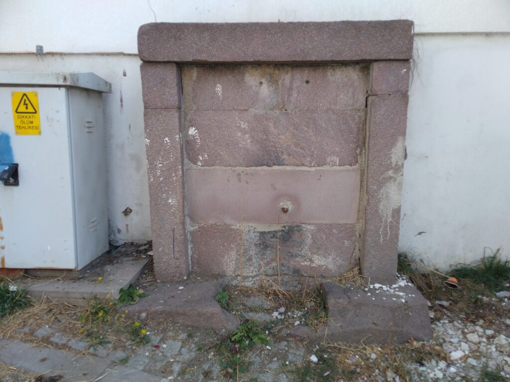 Devduran Mescidi Çeşmesi