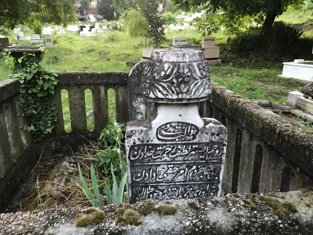 Devrek İlçe Mezarlığı