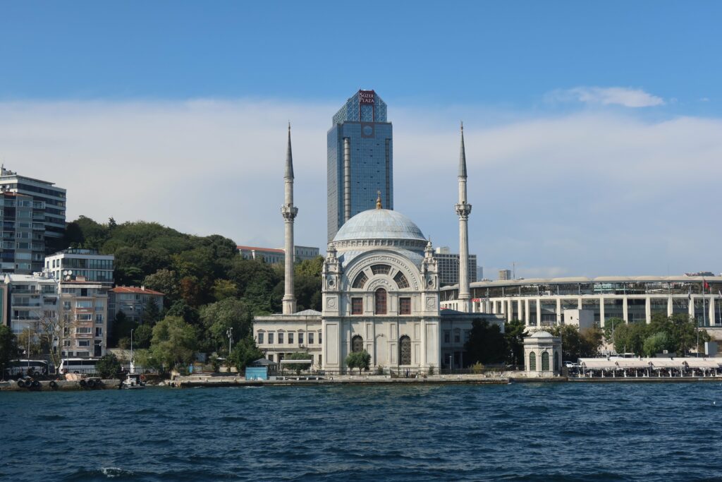 Dolmabahçe Camii