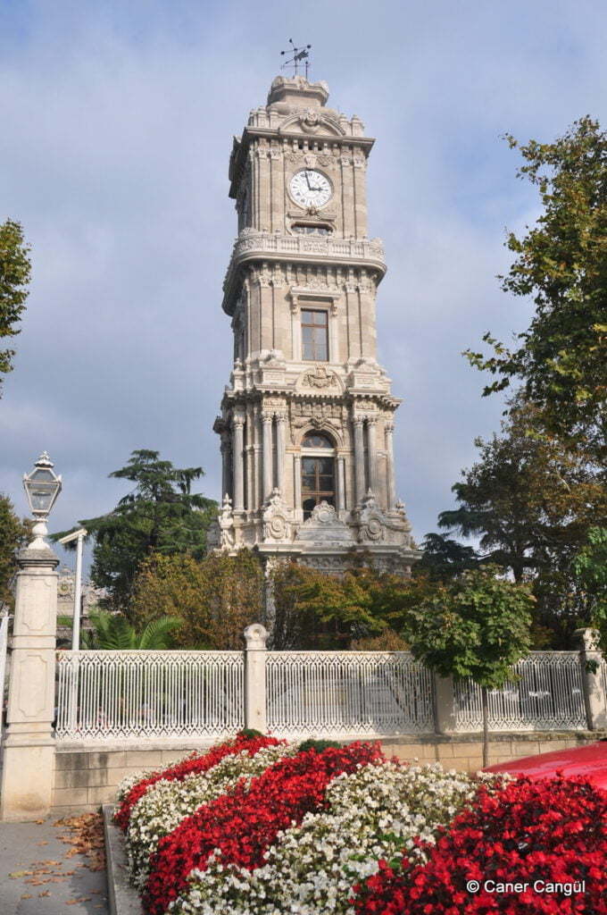 Dolmabahçe Saat Kulesi