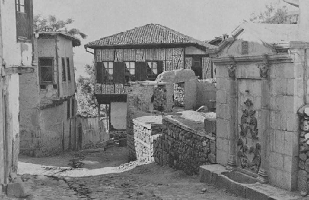 Doyran Sokak Çeşmesi