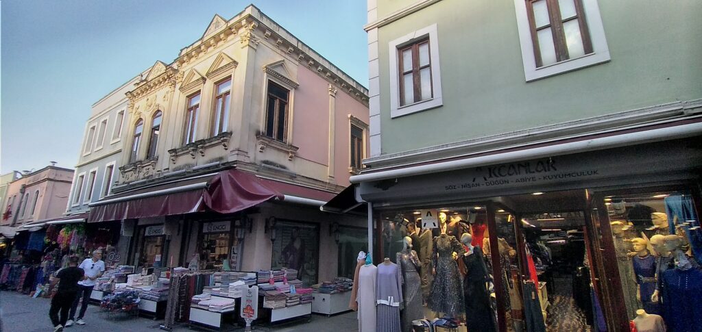 Dükkan, Uzun Çarşı — Adapazarı