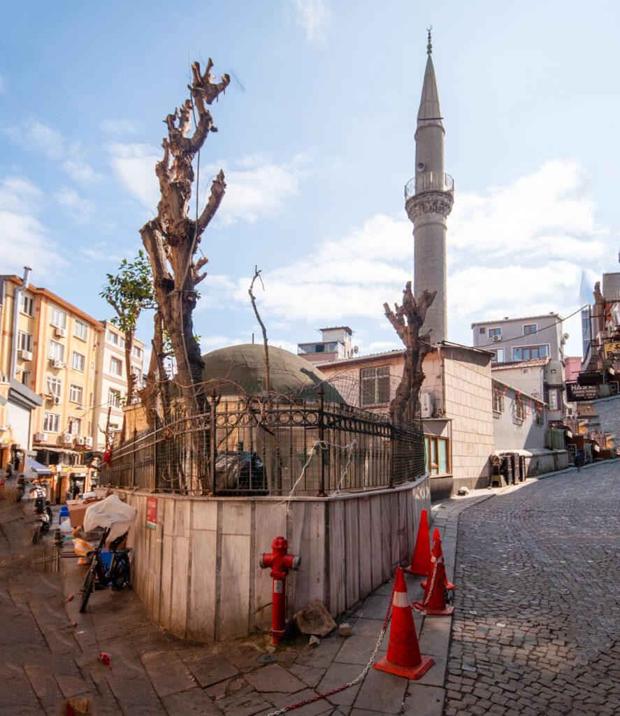 Ebüssüade Hüseyin Ağa Camii