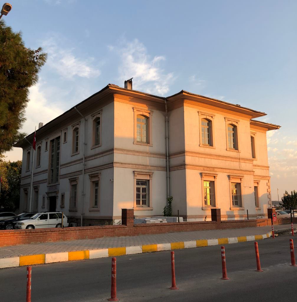 Erdek Hükümet Konağı