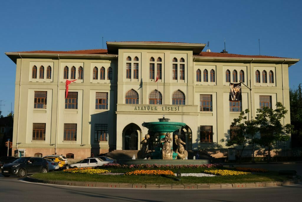 Eskişehir Atatürk Lisesi Binası