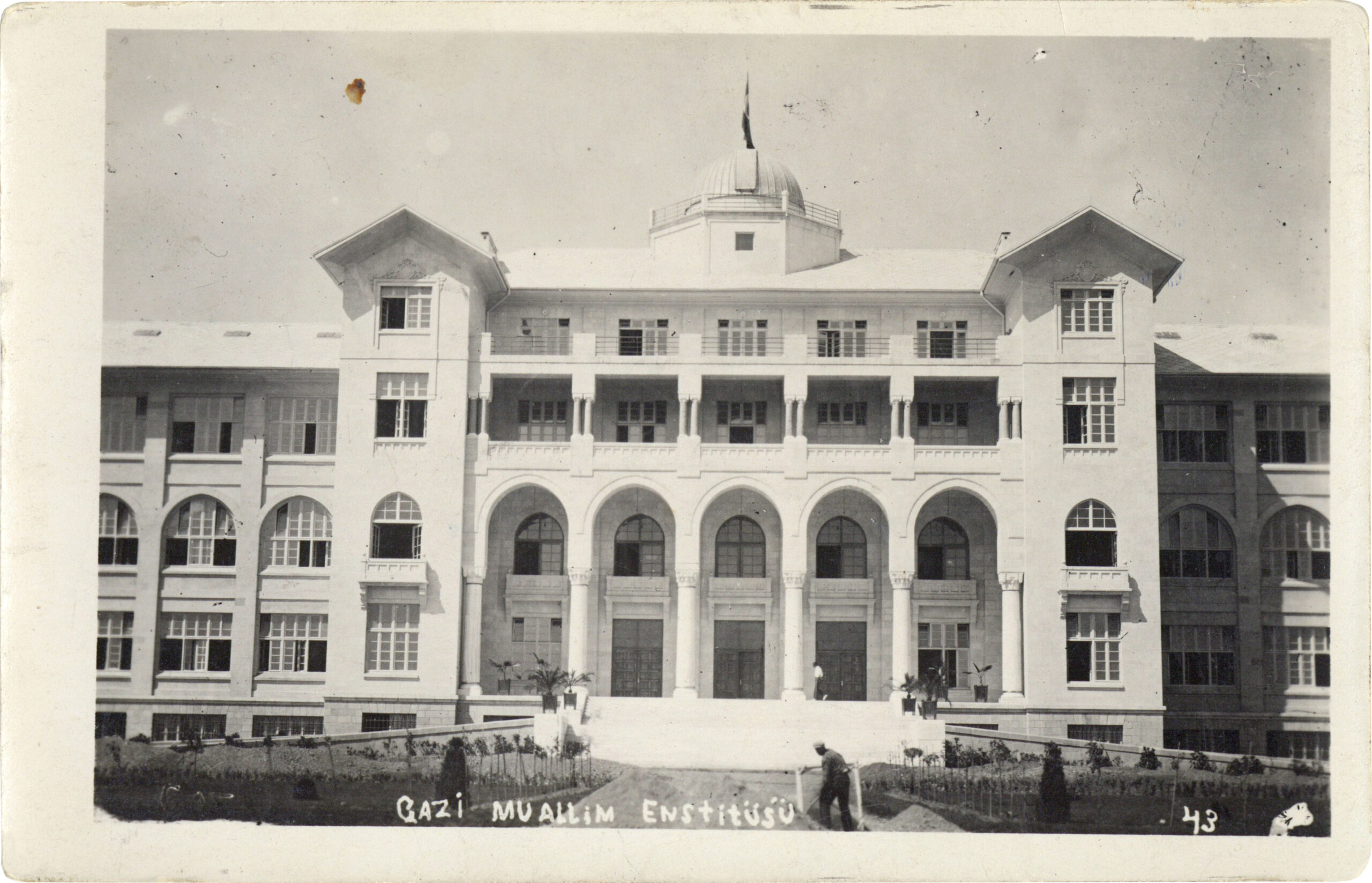 Gazi Üniversitesi Rektörlük Binası