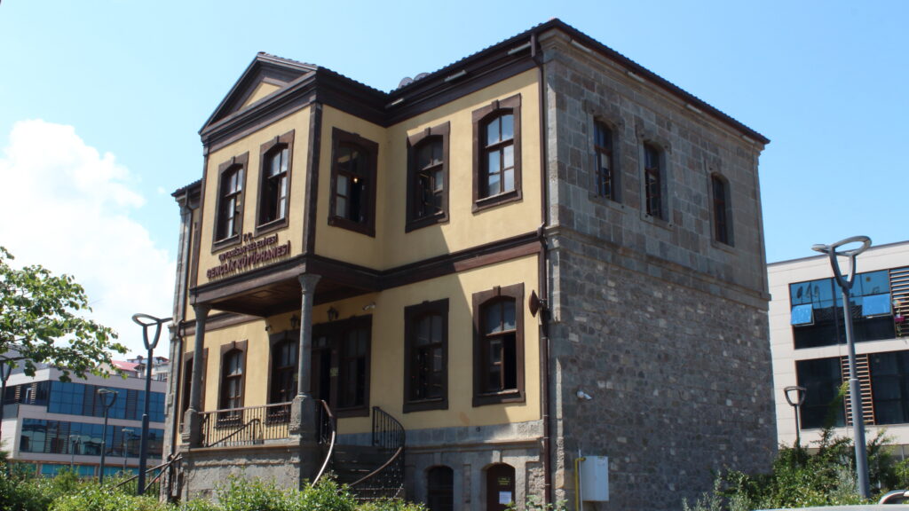 Gençlik Kütüphanesi