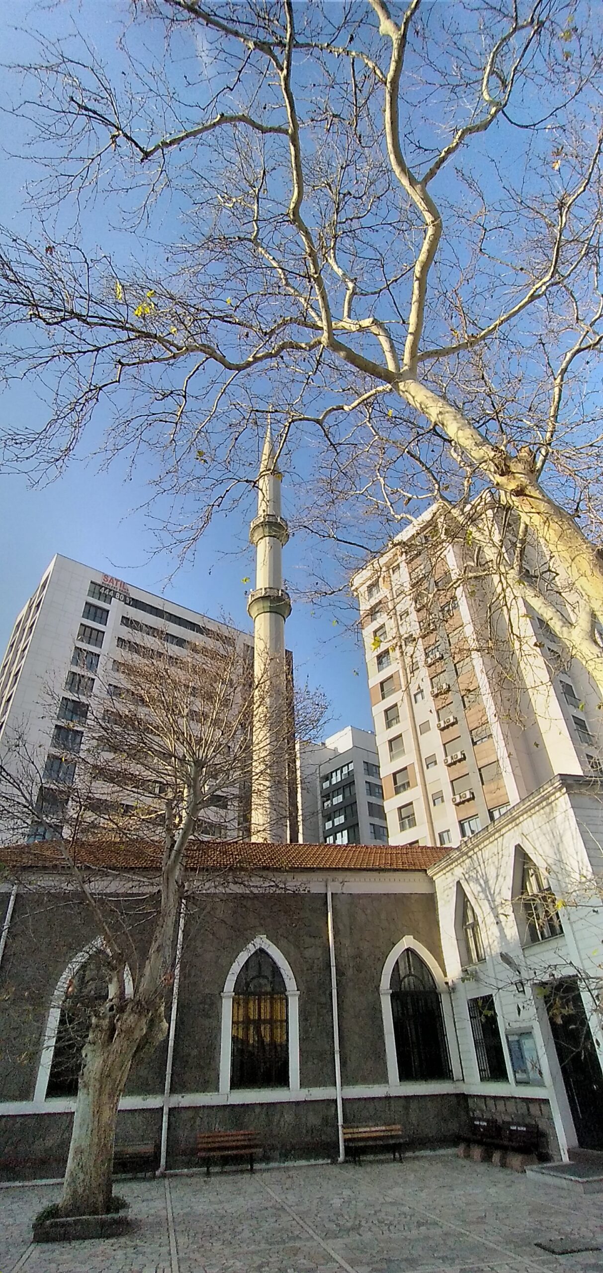 Tütüncü Mehmet Efendi Camii
