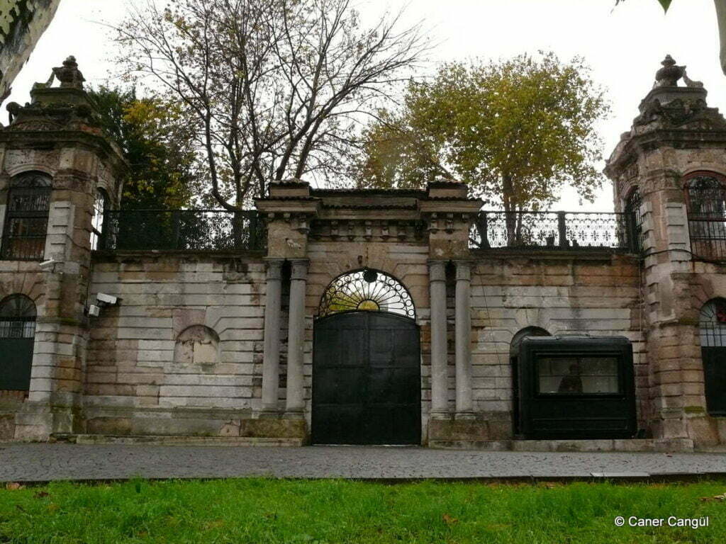 Gülhane Kapısı