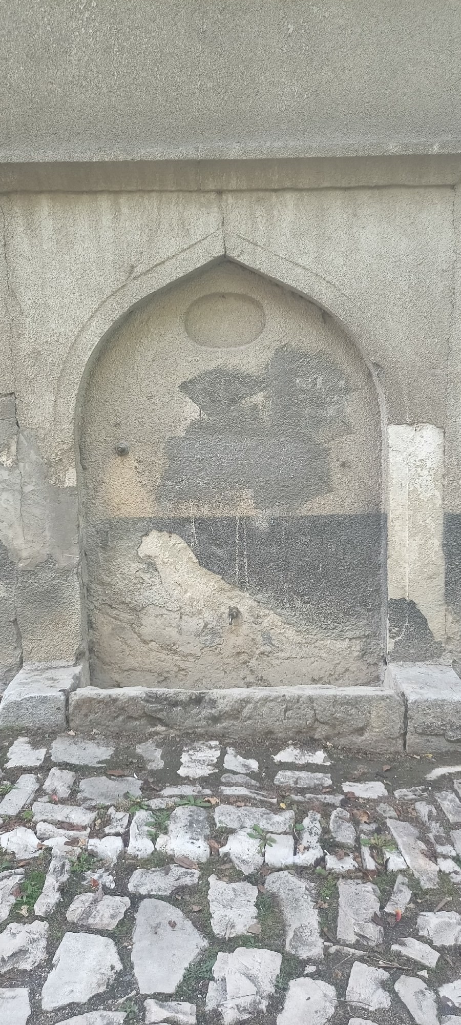 Gümüş Sokak Çeşmesi