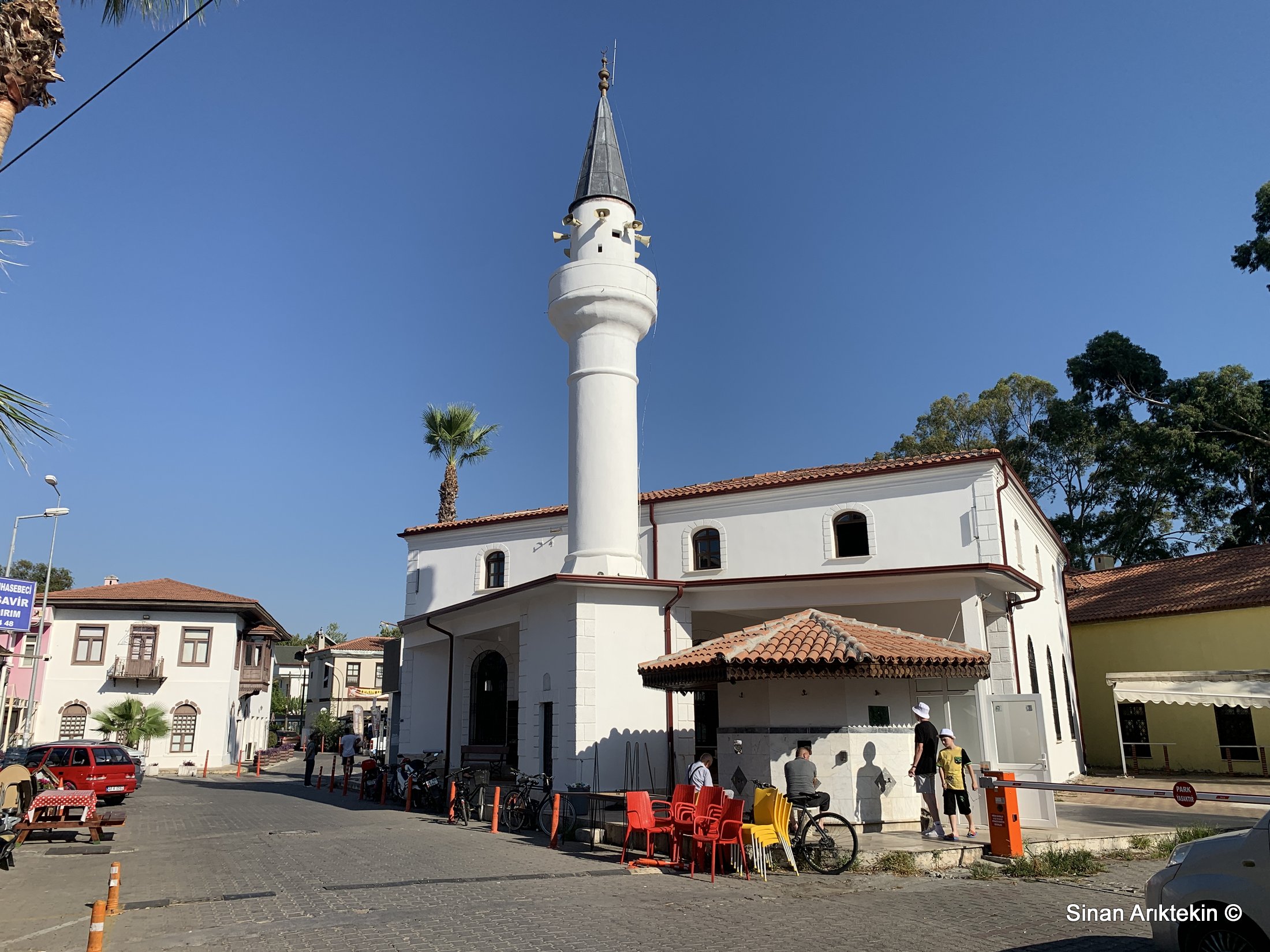 Hacı Bey Camii