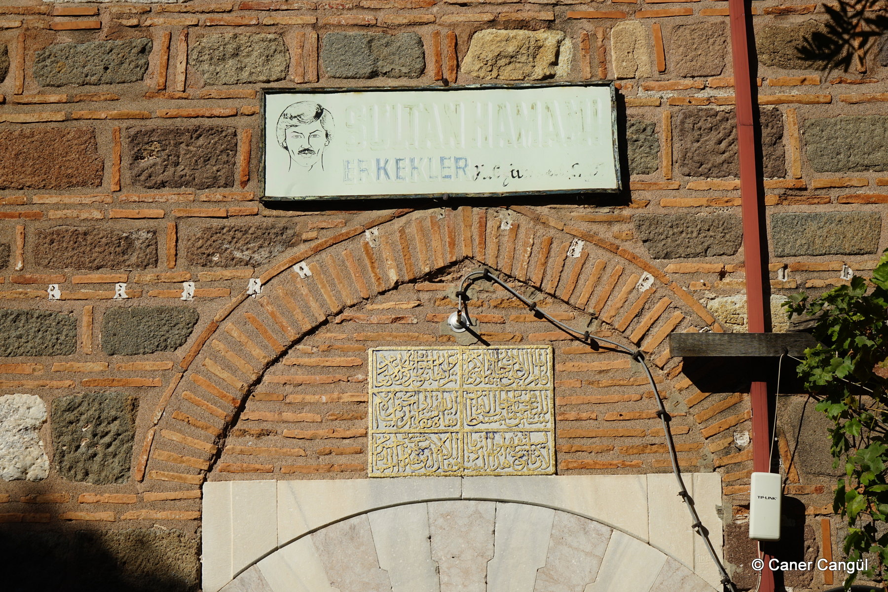 Hafsa Sultan Hamamı Kitabesi