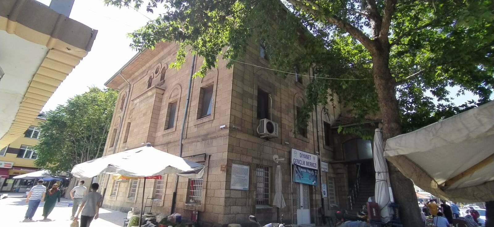 Halil Hamit Paşa Camii