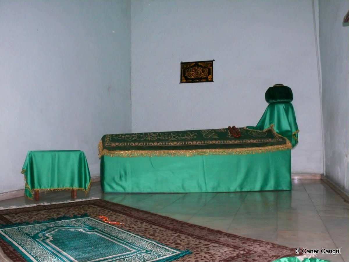 Has Yunus Paşa Türbesi